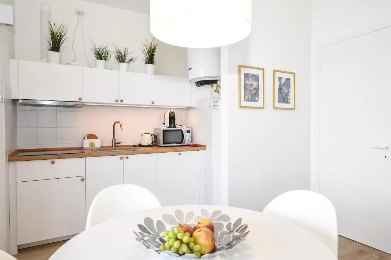 Ferienwohnung Mgh Torri Del Benaco Italien