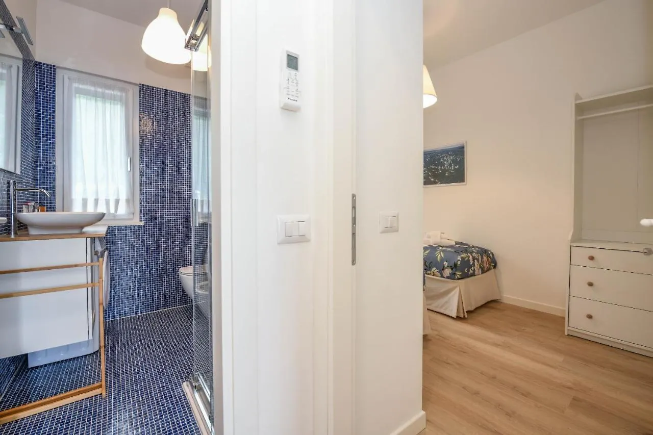 Apartment Ferienwohnung Mgh Torri Del Benaco Italien